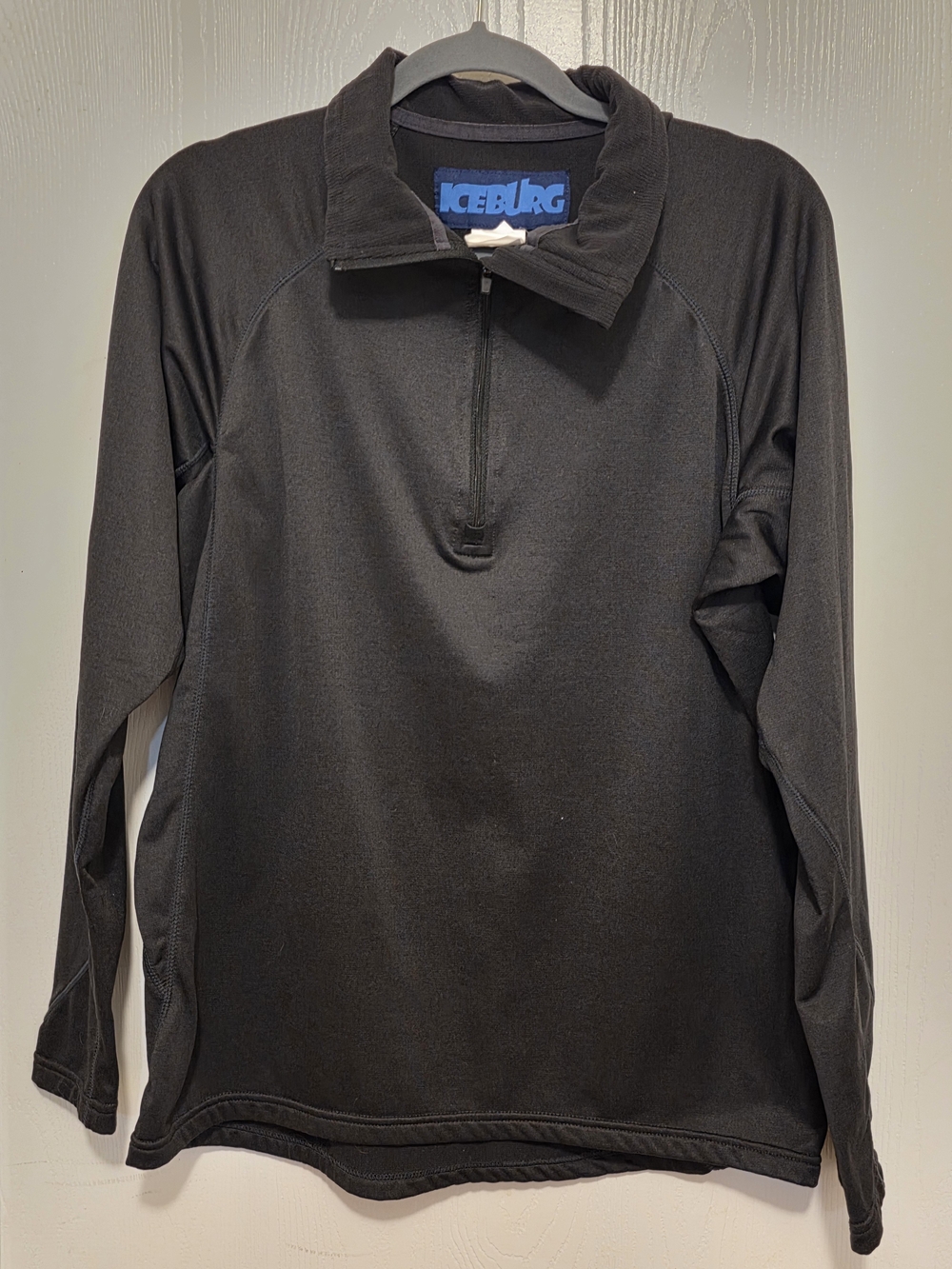 Men’s Black Long-Sleeve Top – Quarter-Zip